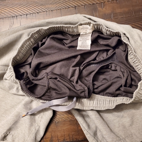 Quicksilver Waterman Hybrid Cargo Short - Picture 9 of 11